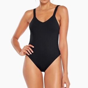 NWT VITAMIN A leah black size 4/XS